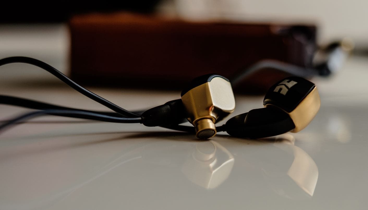 HifiMan RE2000 earphone review - Rich dramatic musical balance |  earphonia.com